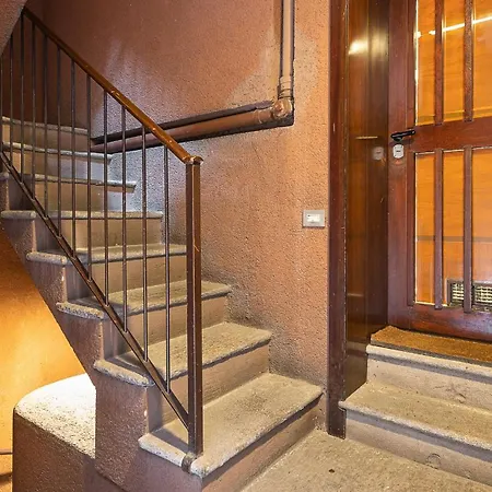 Classbnb - Just A 5 Minute Walk From Cathedral Square Apartment Milan